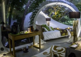 mauricius-hotel-bubble-lodge-006_ext_w_1.jpg