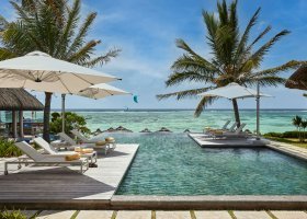 mauricius-hotel-c-mauritius-129_ext_w_1.jpg