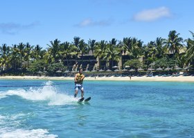 mauricius-hotel-constance-belle-mare-plage-resort-234_ext_w_1.jpg
