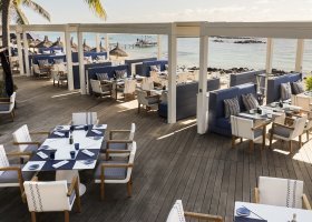 mauricius-hotel-constance-belle-mare-plage-resort-465_ext_w_1.jpg