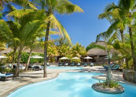 mauricius-hotel-emeraude-beach-attitude-128_ext_w_2.jpg