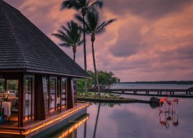 mauricius-hotel-four-seasons-resort-anahita-117_ext_w_1.jpg