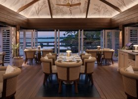 mauricius-hotel-four-seasons-resort-mauritius-343_ext_w_1.jpg