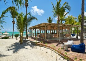 mauricius-hotel-lagoon-attitude-044_ext_w_2.jpg