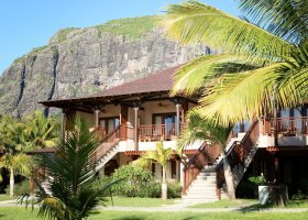 mauricius-hotel-lux-le-morne-100_ext_w_1.jpg