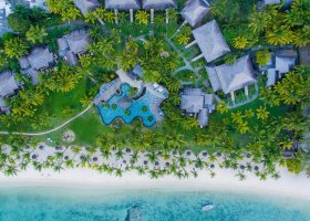 mauricius-hotel-lux-le-morne-164_ext_w_1.jpg