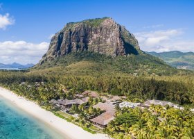 mauricius-hotel-lux-le-morne-314_ext_w_1.jpg