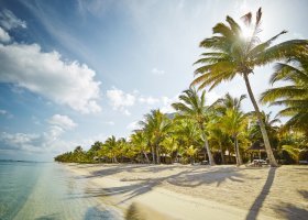 mauricius-hotel-lux-le-morne-351_ext_w_1.jpg