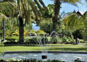 mauricius-hotel-maradiva-resort-villas-spa-027_ext_w_1.jpg