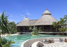 mauricius-hotel-shangri-la-s-le-touessrok-resort-spa-251_ext_w_1.jpg