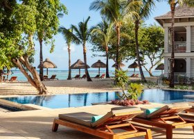 mauricius-hotel-st-regis-le-morne-resort-409_ext_w_1.jpg