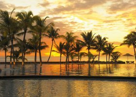 mauricius-hotel-trou-aux-biches-033_ext_w_1.jpg